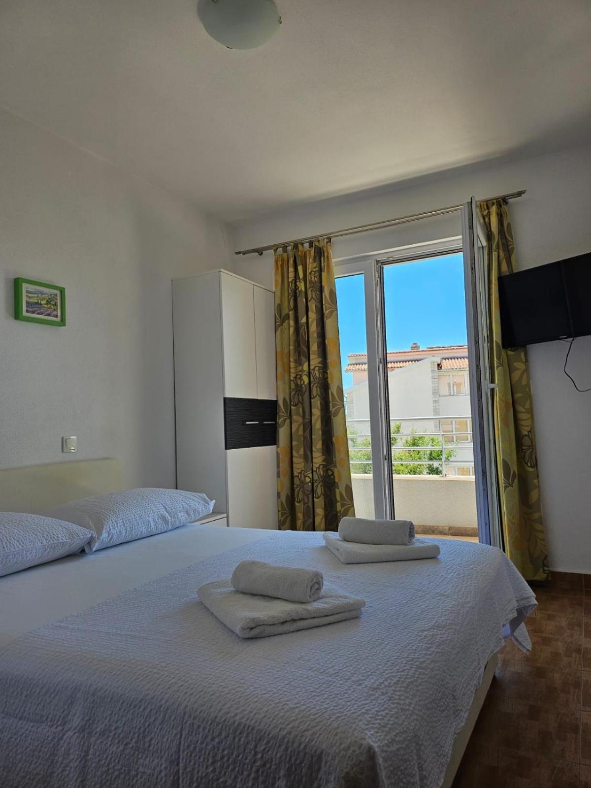 Apartments Andrijanic Башка-Вода Экстерьер фото